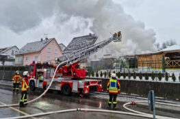Holzschopf brennt in Mühlingen
