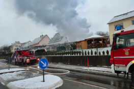 Holzschopf brennt in Mühlingen