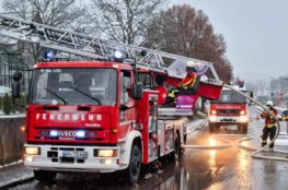 Holzschopf brennt in Mühlingen