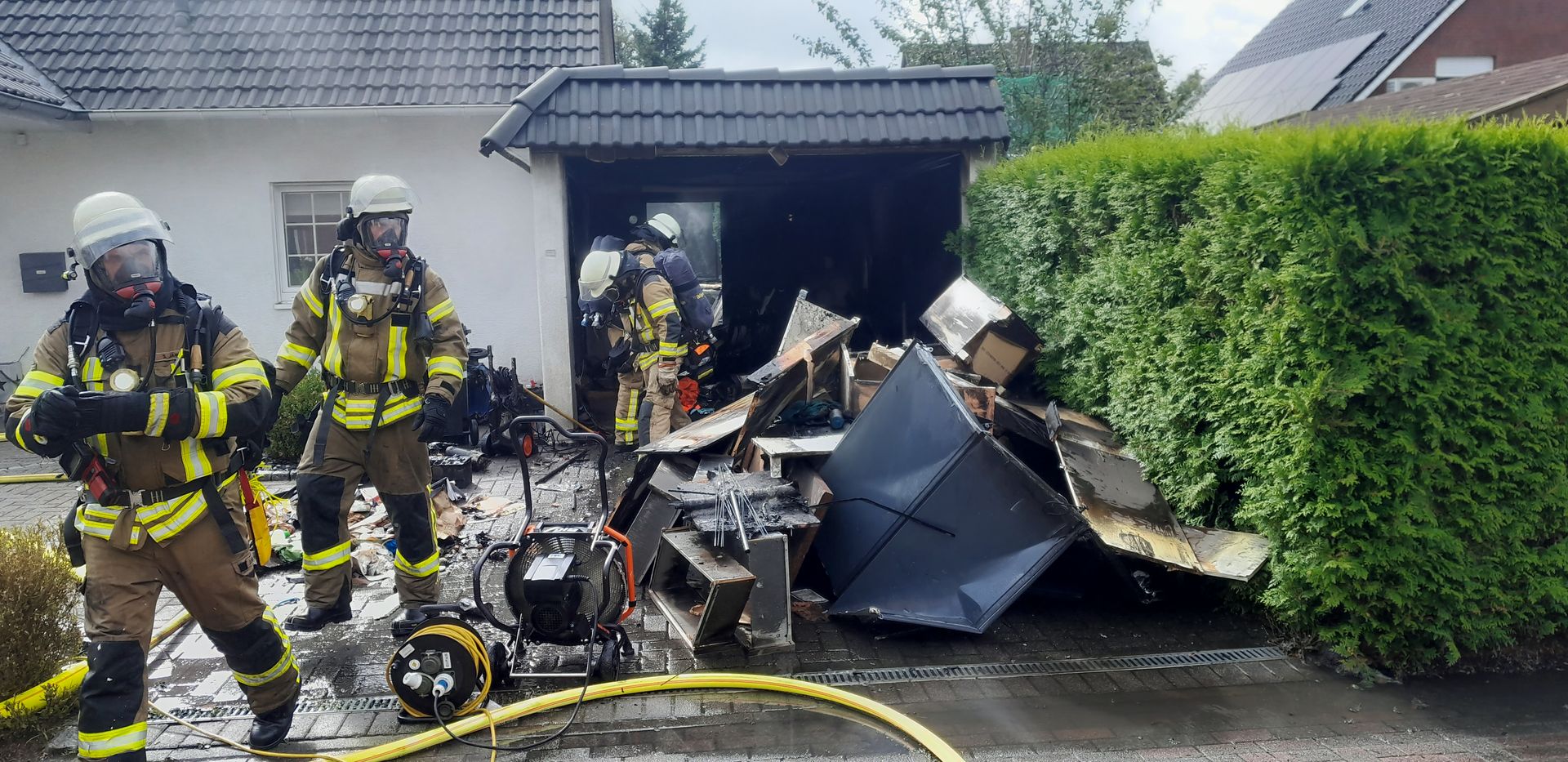 Garagenbrand in Bremerhaven - Lehe