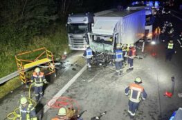 Drei LKW verunfallt