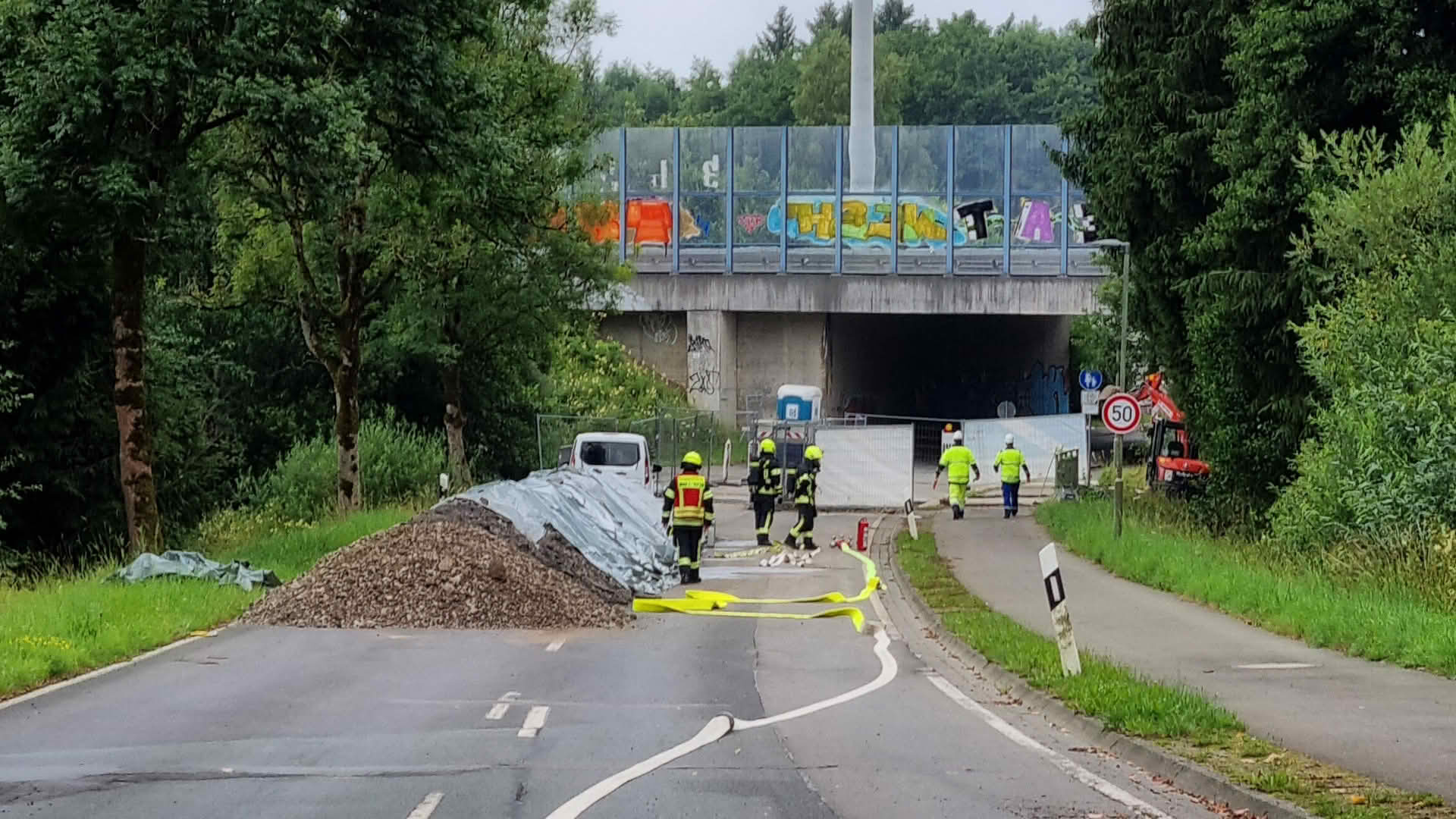Beschädigung einer Gasleitung während Baggerarbeiten