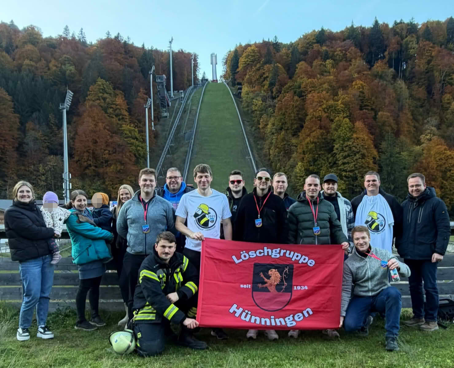 Gruppenfoto beim Schanzenlauf