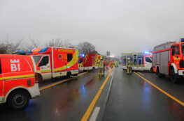 Vier Verletzte nach schwerem Unfall auf der Autobahn 2