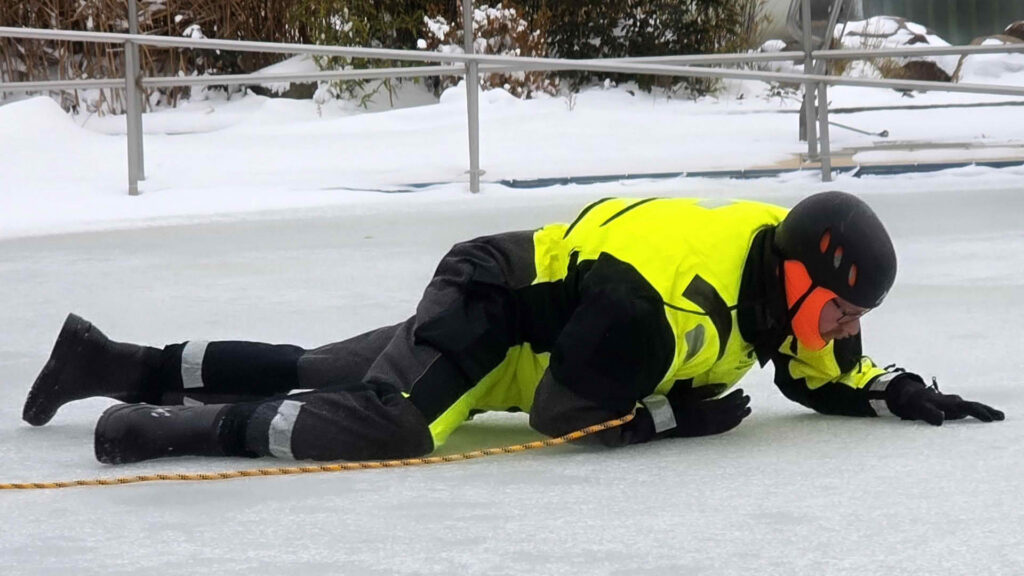 Eisretter während der Übung