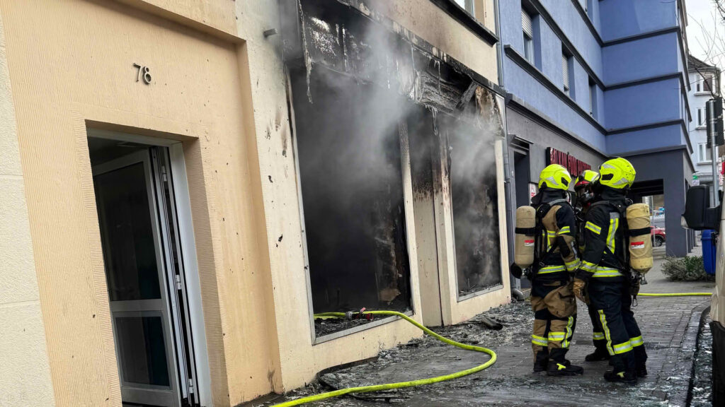 Ladenlokal im Vollbrand
