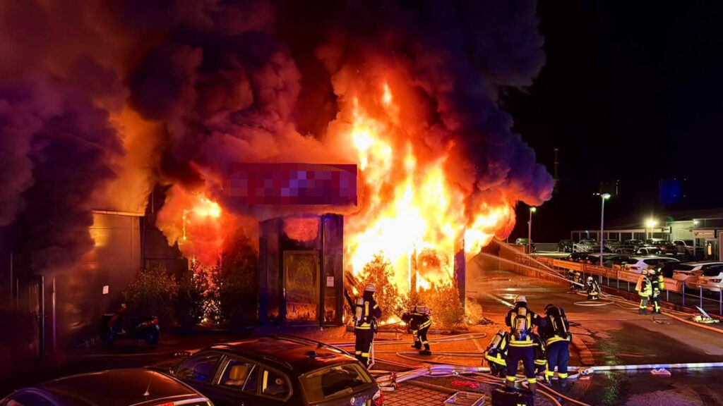 Großbrand in Wellesweiler Fitnessstudio