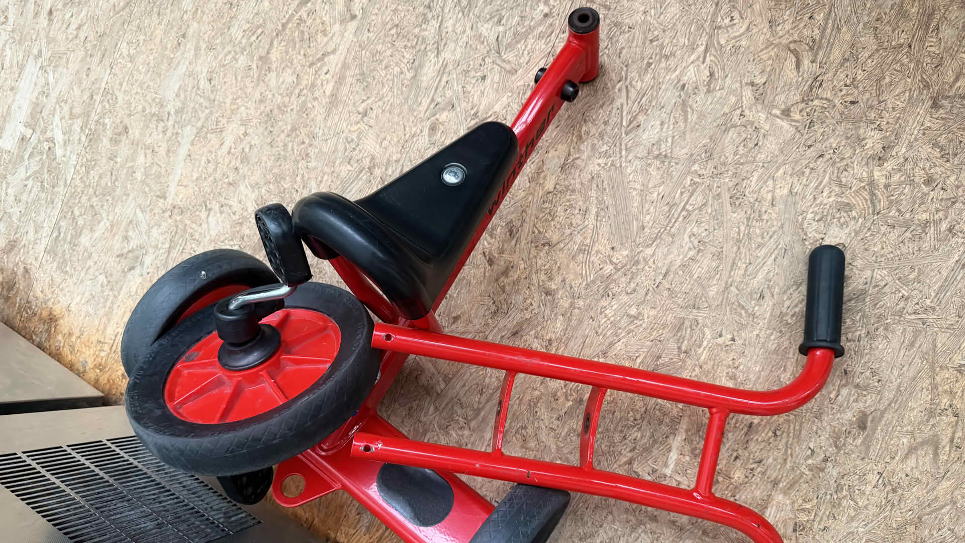 Feuerwehr befreit Kind aus misslicher Lage