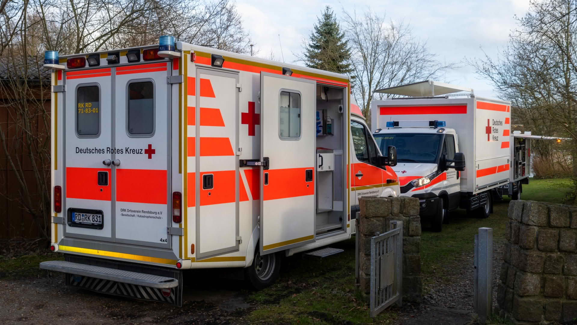 Katamaran droht zu sinken