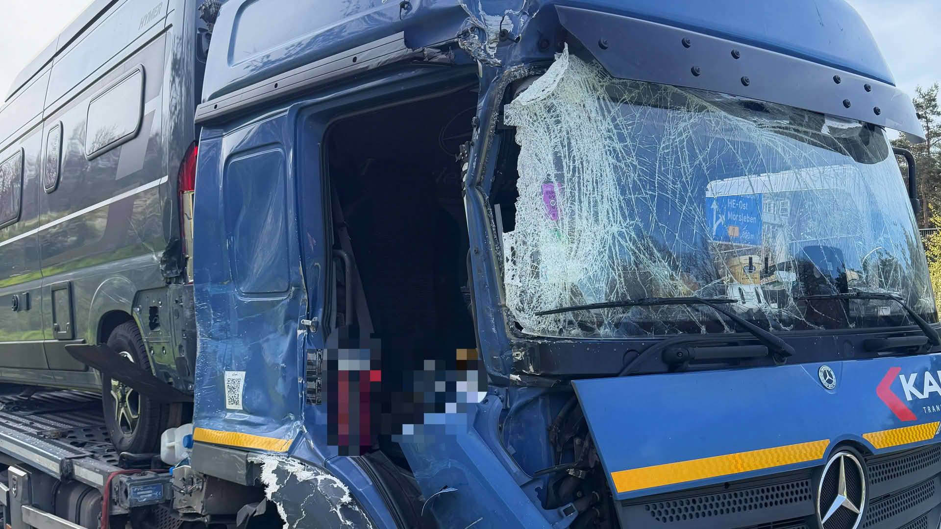 Beschädigter LKW