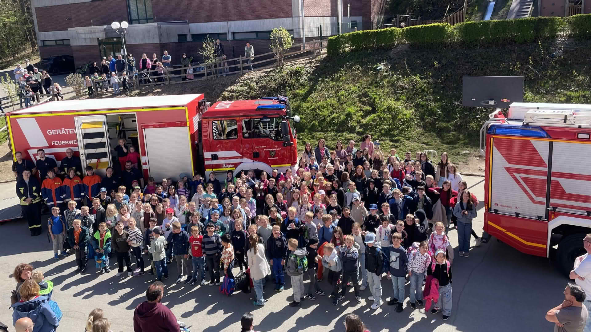 Erfolgreicher Brandschutztag an der Grundschule Kirchhundem