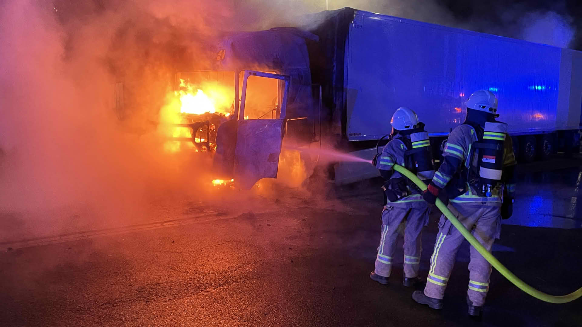 Aktuelle Feuerwehreinsätze und Berichte 1