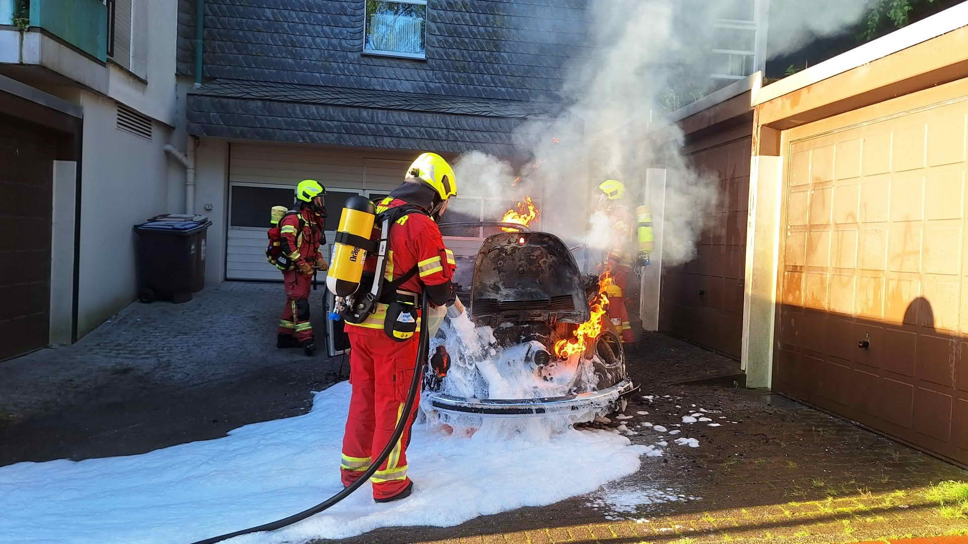 Brand eines VW-Käfers in Velbert-Langenberg