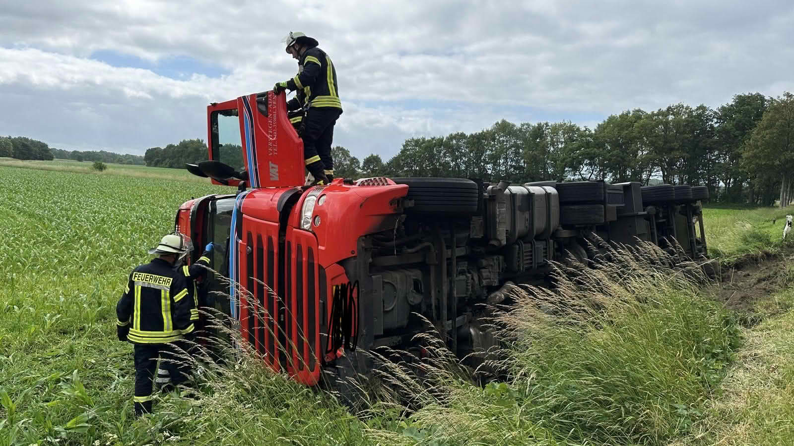 Lkw-Unfall auf der Landesstraße 130